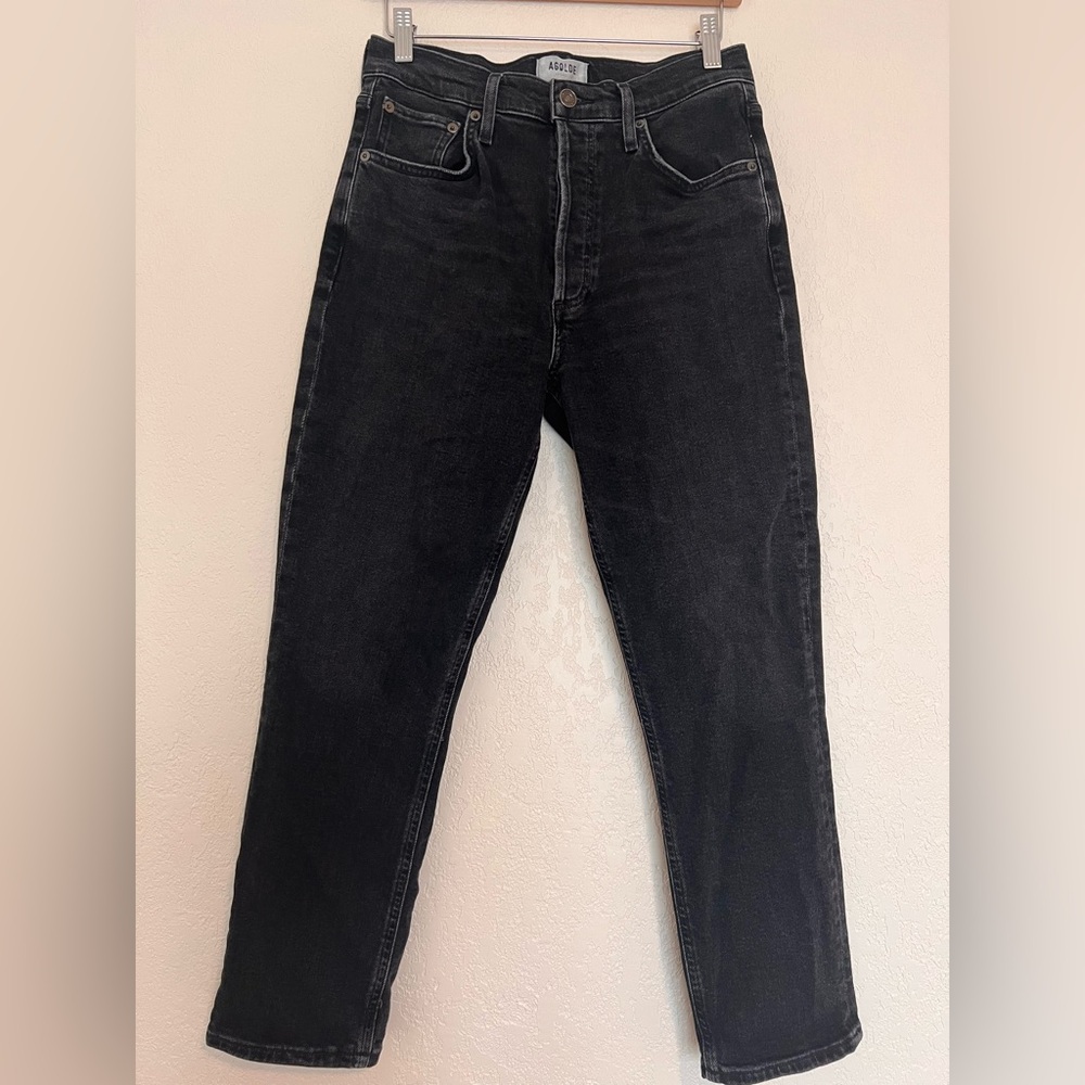 AGOLDE Riley High Rise Crop Jeans in Black - Picture 5 of 8